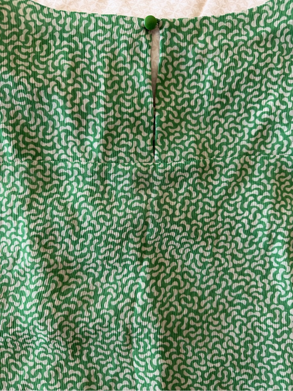 Anthropologie HD in Paris "Sungarden"
Geometric Tank Blouse, Size 10, EUC - Picture 5 of 8